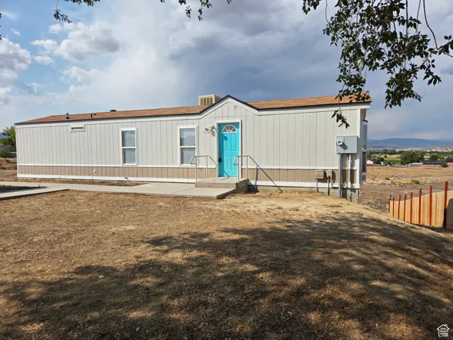 View of manufactured / mobile home