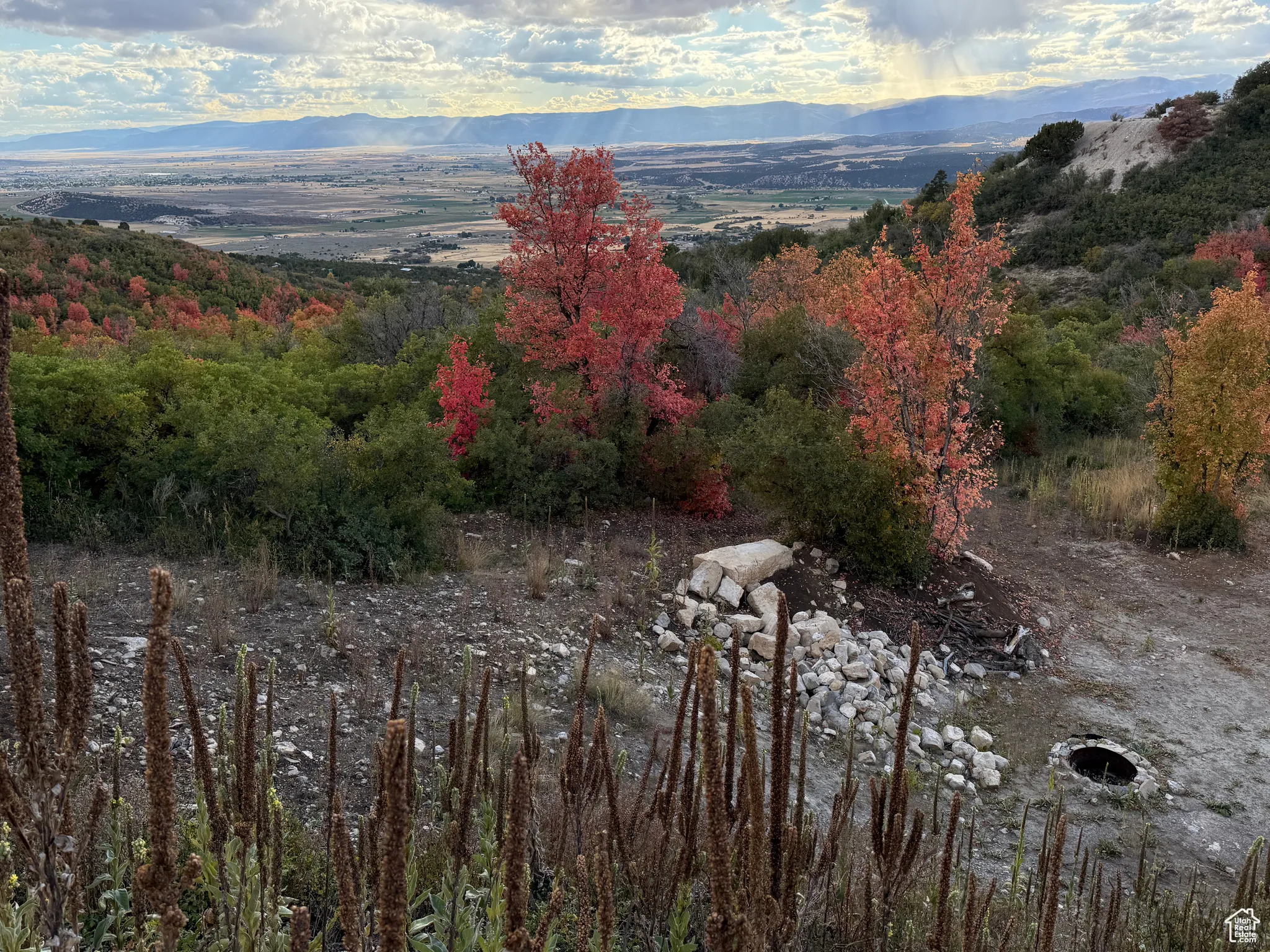 lot 1 fall colors, firepit, view of valley