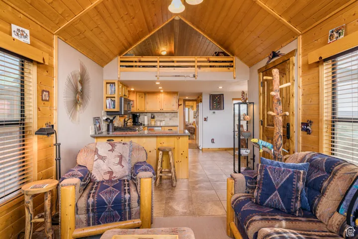 10 Pioneer Dr., Moab, Utah 84532