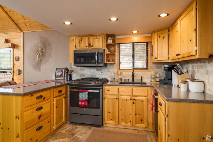 10 Pioneer Dr., Moab, Utah 84532