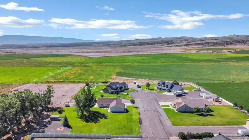 479 S 500 W, Loa, Utah 84747