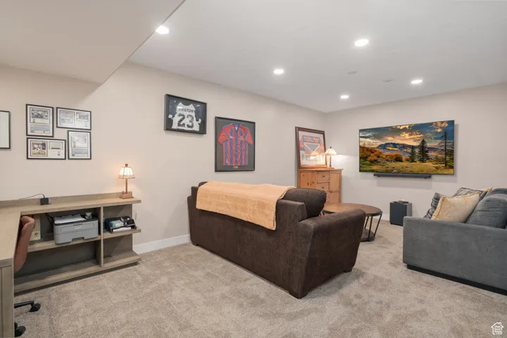 Large flex space for media room, living room, office space or games room