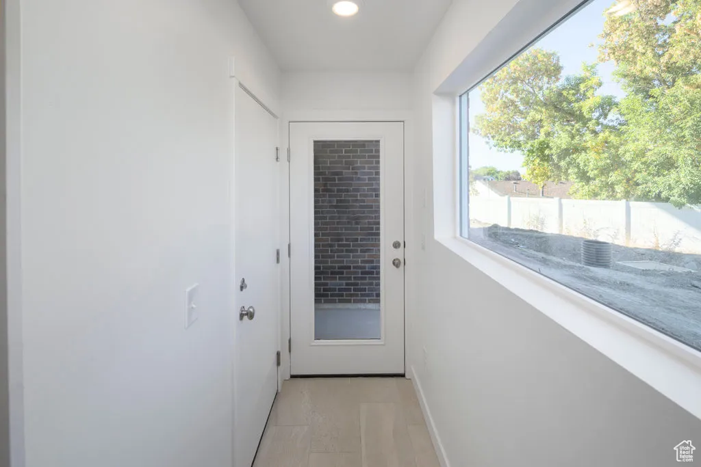 A bright, welcoming entry that makes a great first (and lasting) impression.