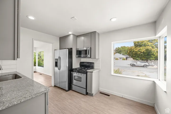 873 N American Beauty Dr, Salt Lake City, Utah 84116