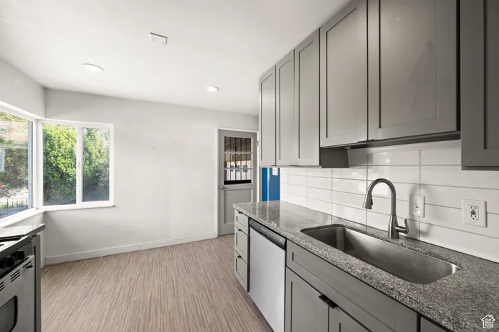 873 N American Beauty Dr, Salt Lake City, Utah 84116