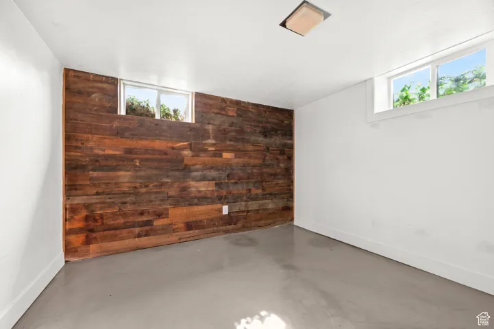 873 N American Beauty Dr, Salt Lake City, Utah 84116