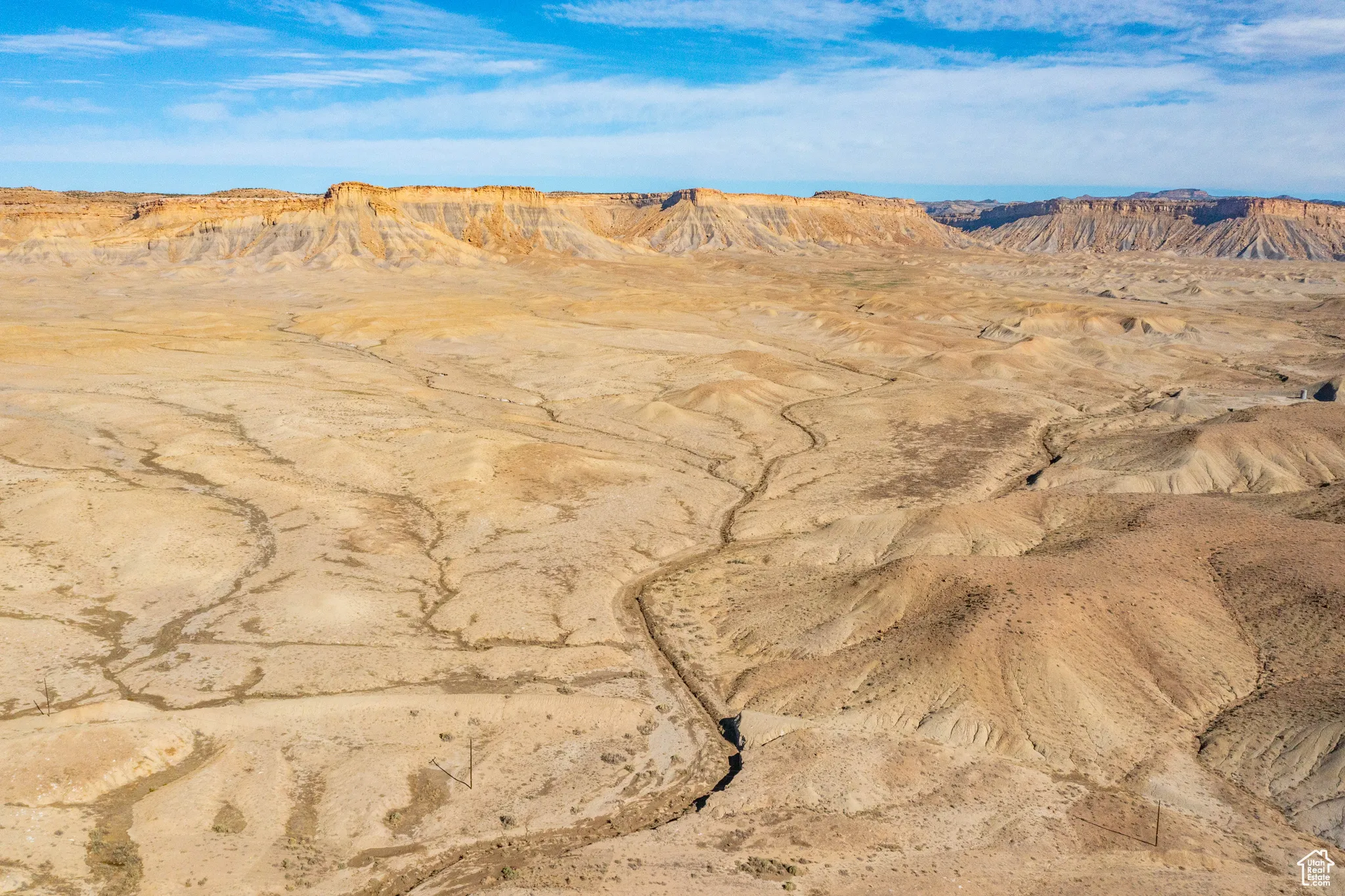 View of mountain background with a desert landscape