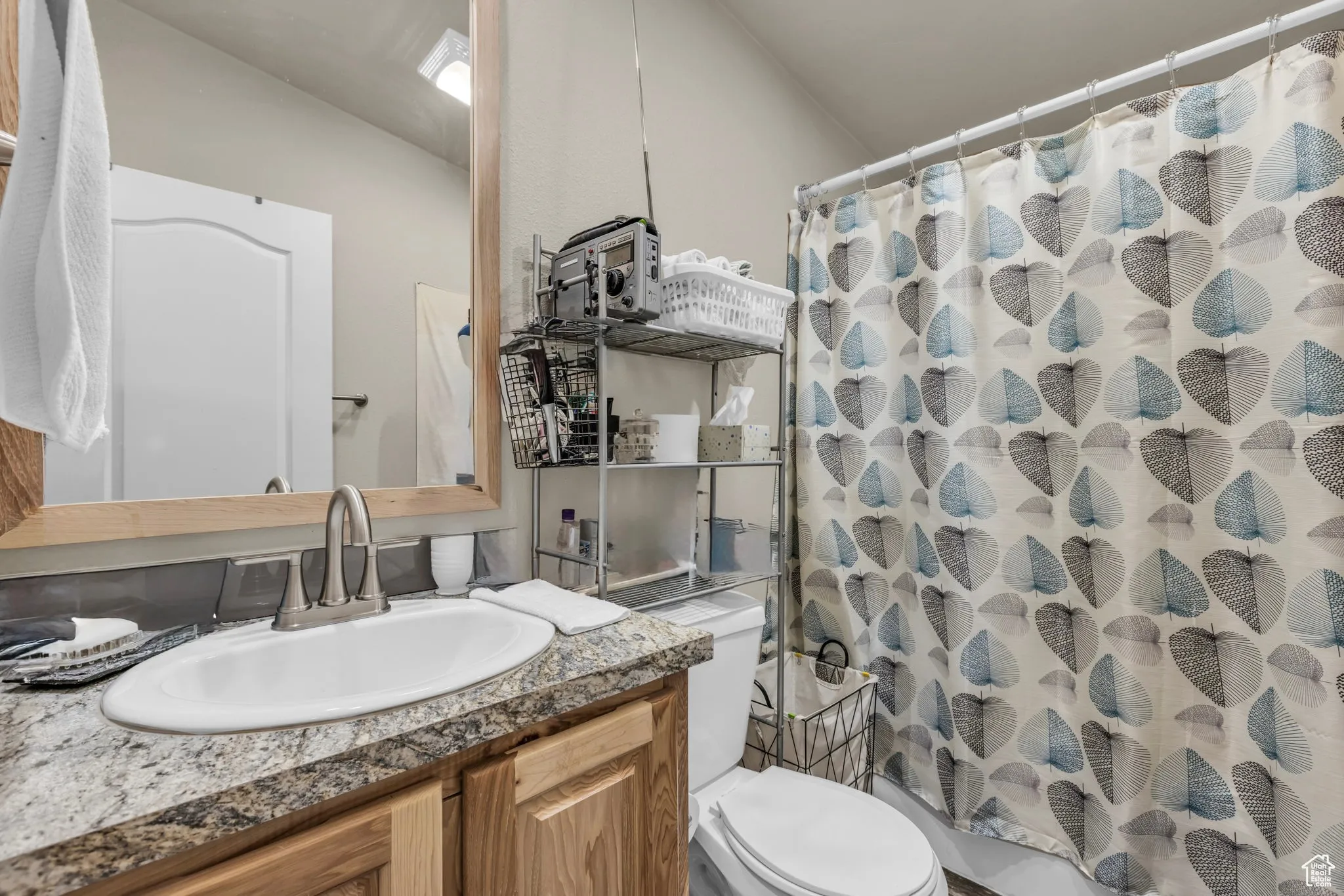 2nd Full Bathroom