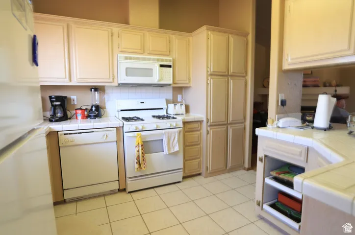 303 W Plateau Pl #91, Ticaboo, Utah 84533
