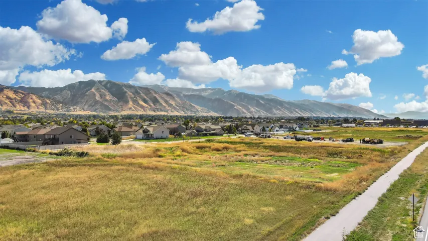 Unit 20, Hyde Park, Utah 84318
