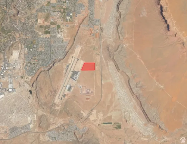 Aerial map of property and surrounding area