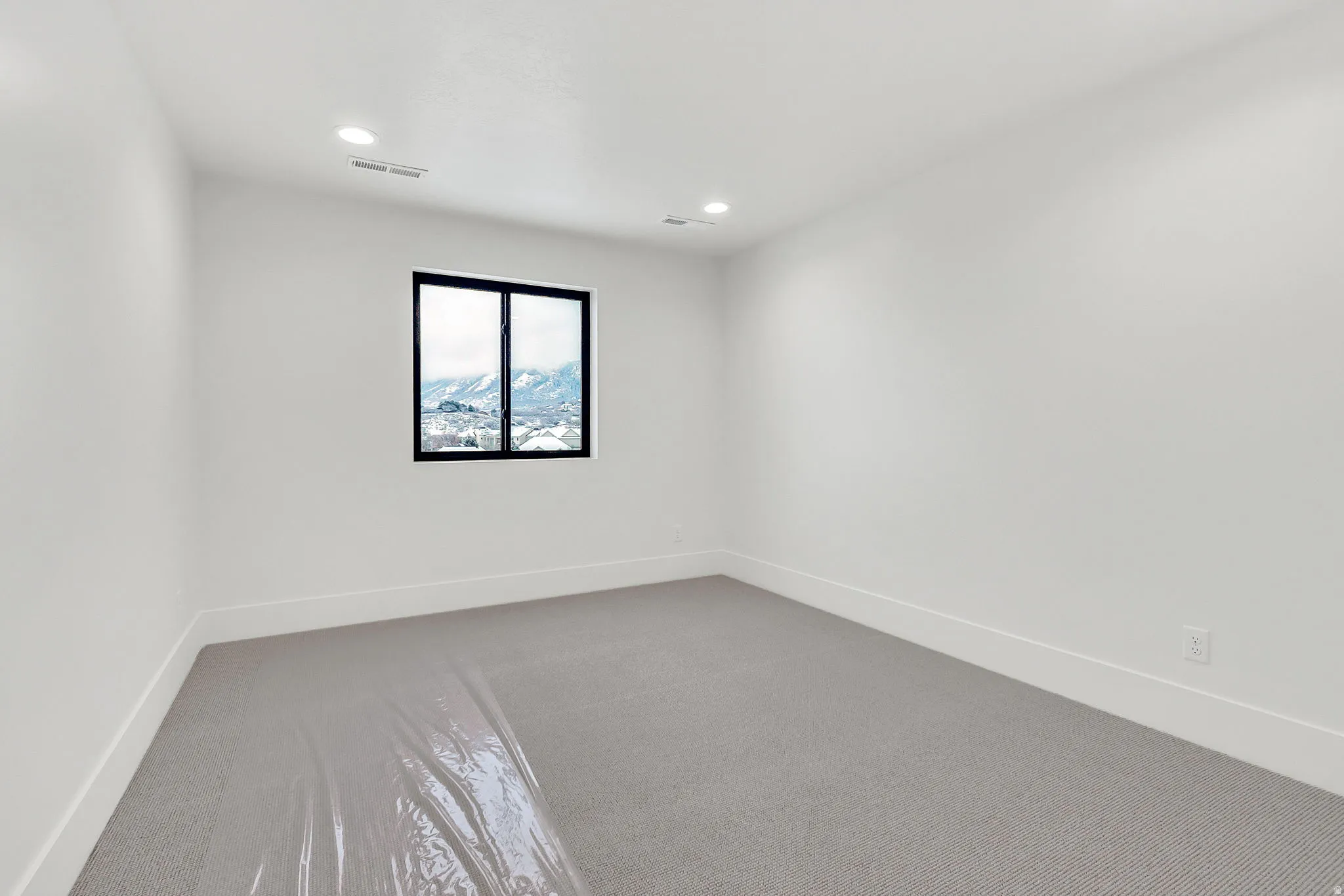 Upstairs bedroom 3