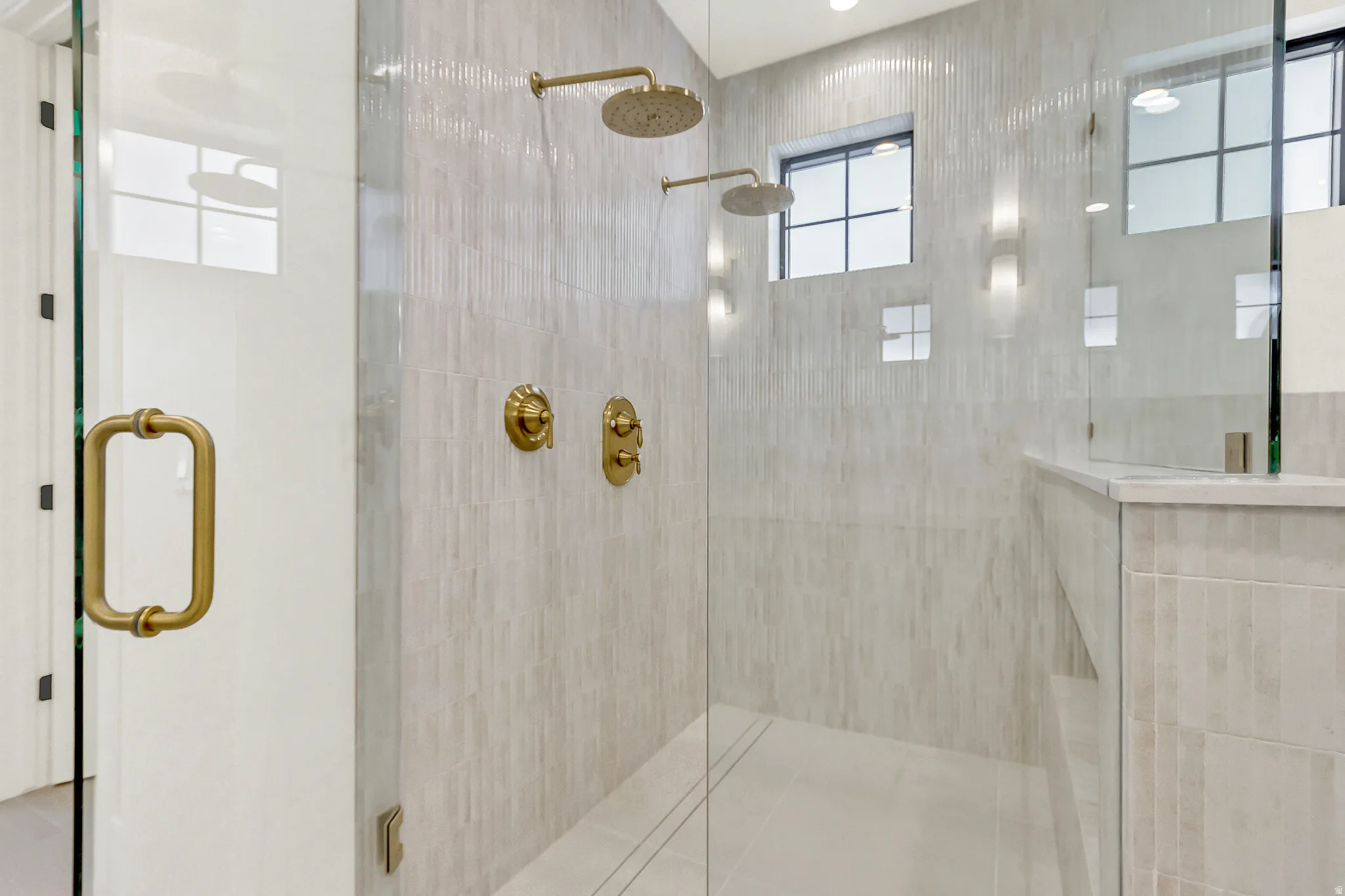 Primary shower with double shower head