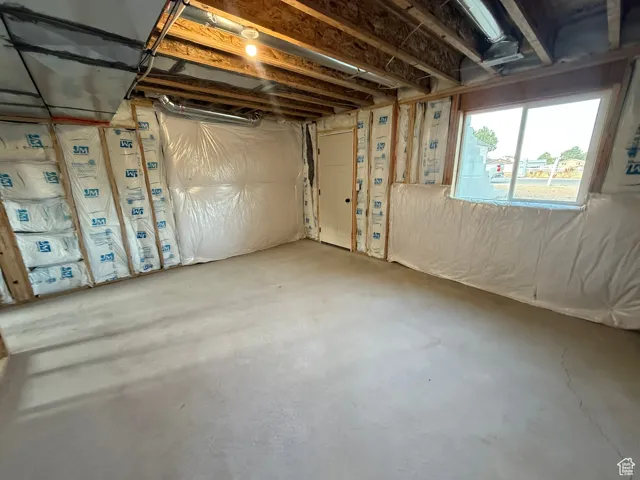 3274 N 2500 W, Farr West, Utah 84404