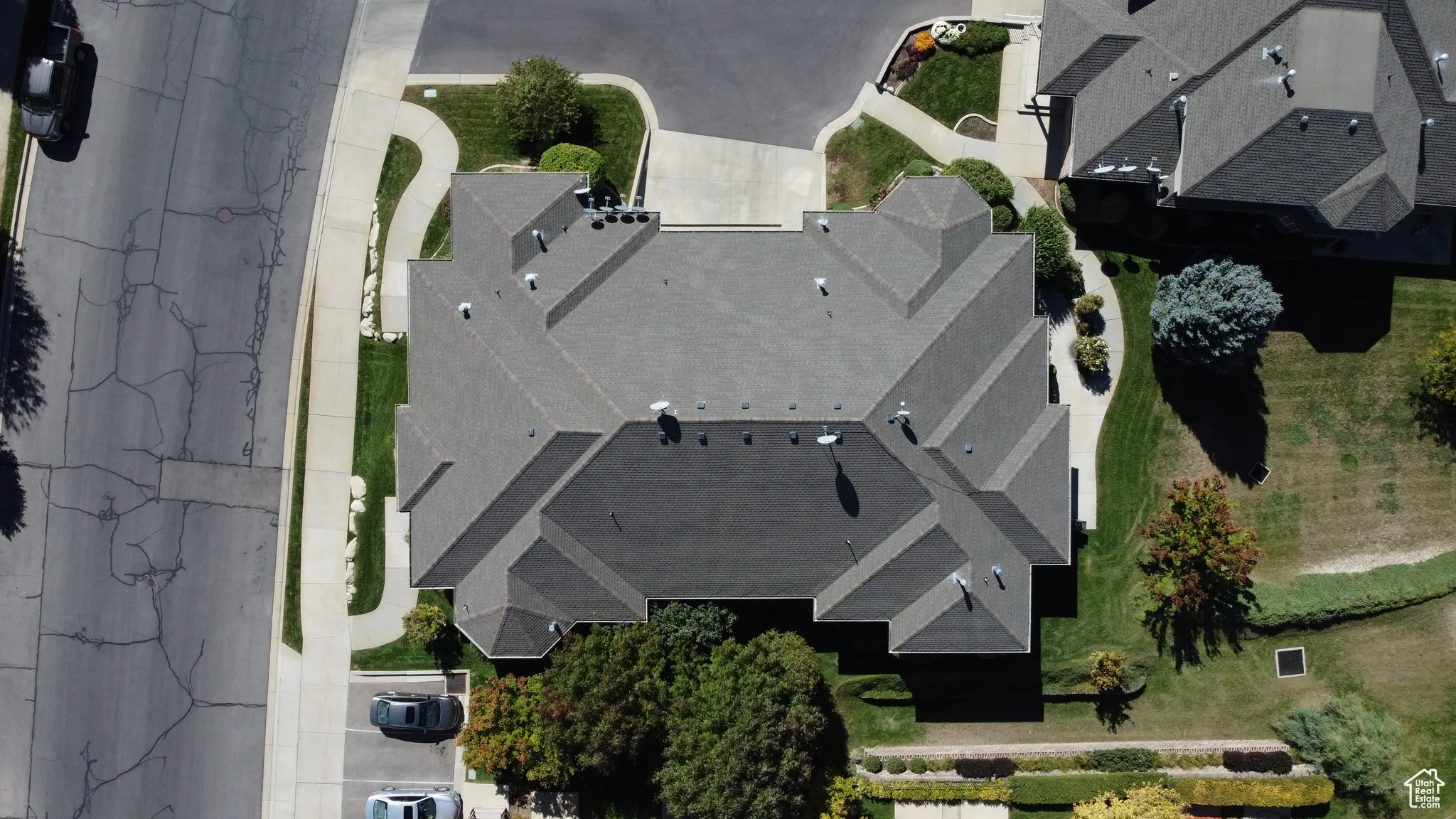 Bird's eye view of the top of the home and area around.
