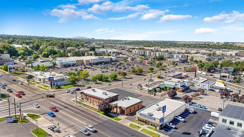 Bird's eye view of a commercial area