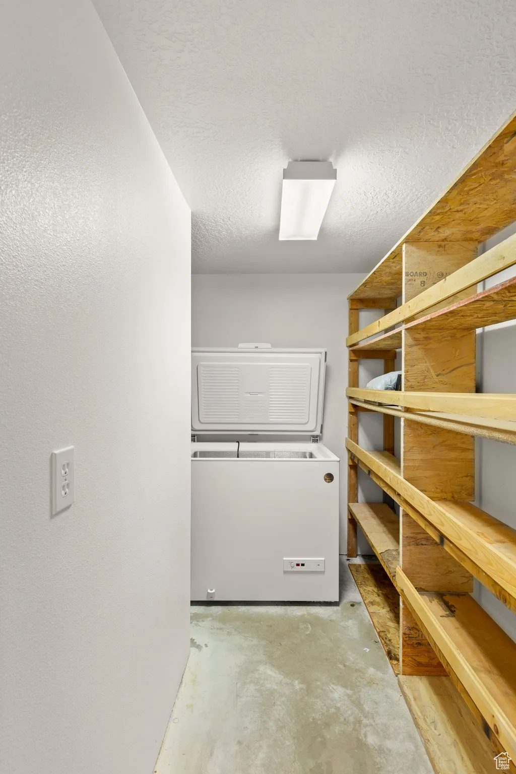 Storage with washer / clothes dryer
