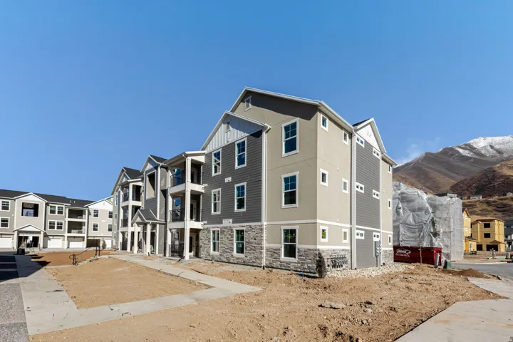 View of apartment building / complex