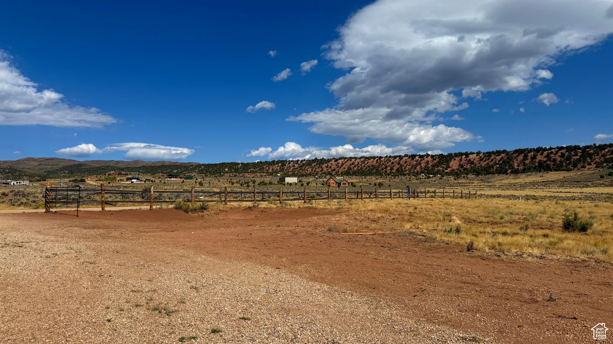 View of yard with a rural view