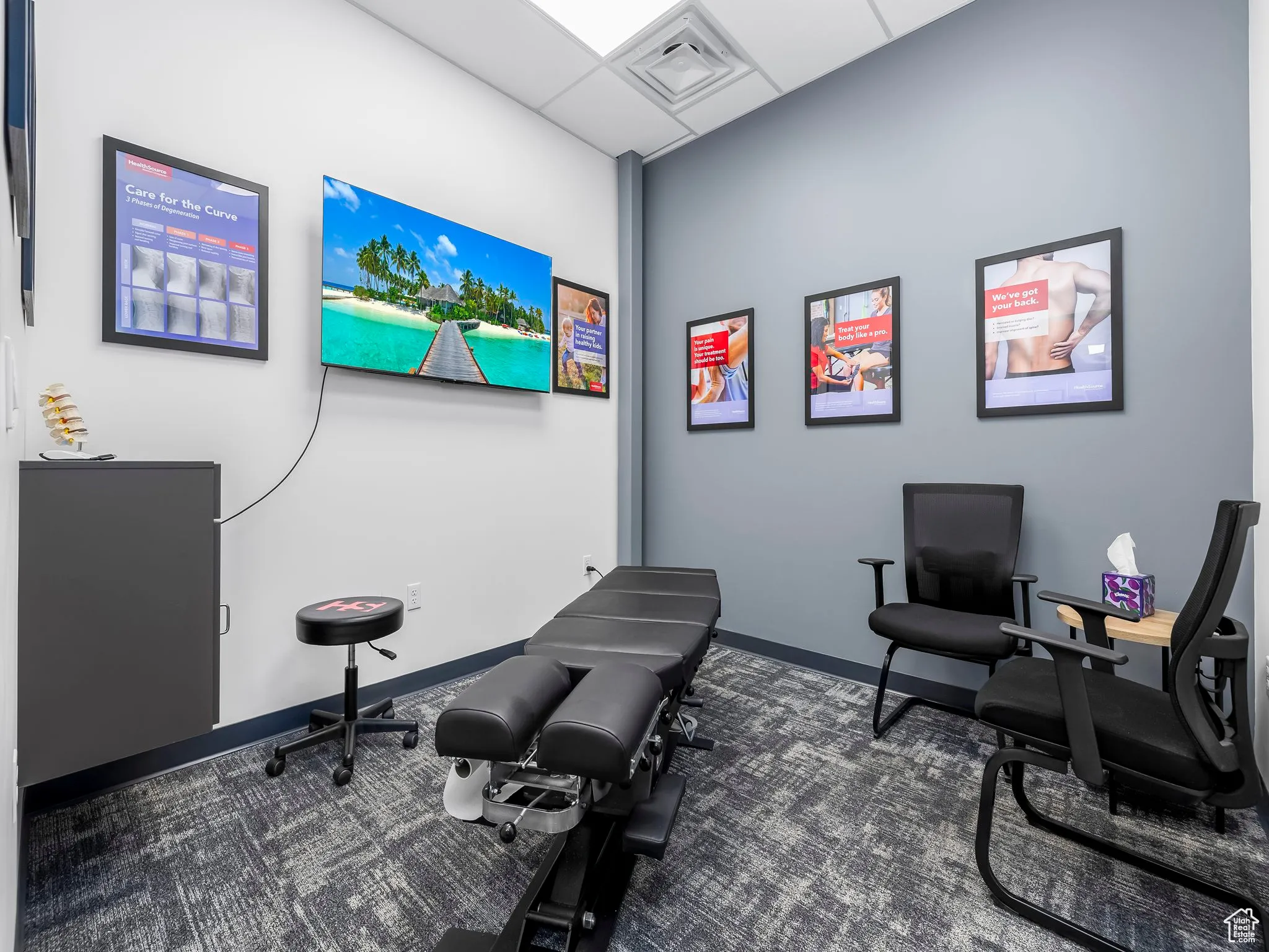 Misc room featuring a paneled ceiling