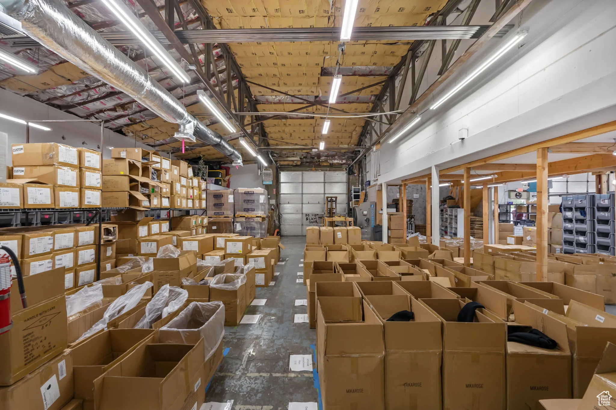 Building lobby featuring a high ceiling