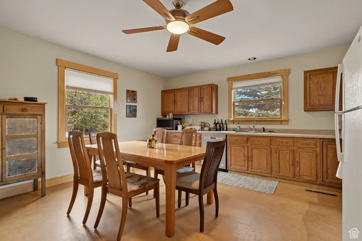 251 W Highway 12 St, Grover, Utah 84773