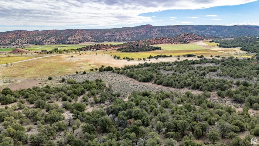 251 W Highway 12 St, Grover, Utah 84773