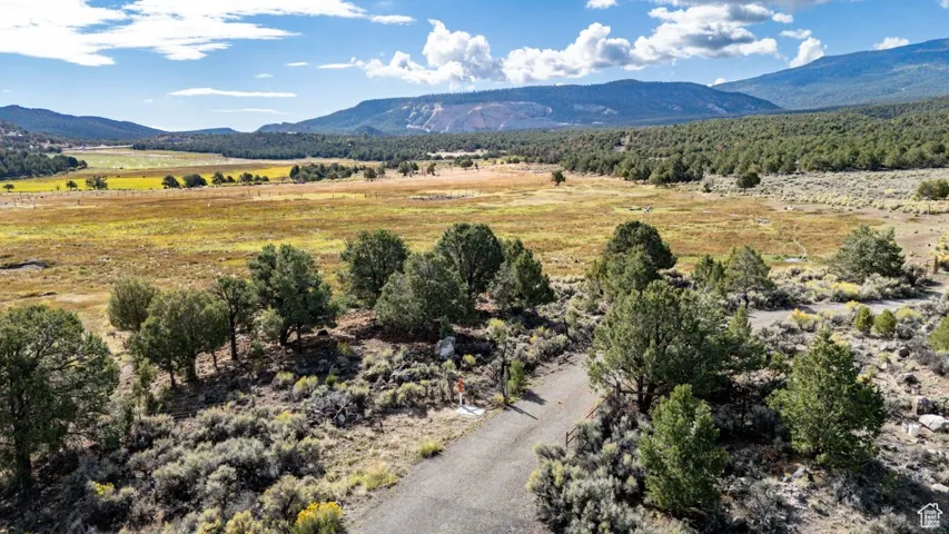 251 W Highway 12 St, Grover, Utah 84773