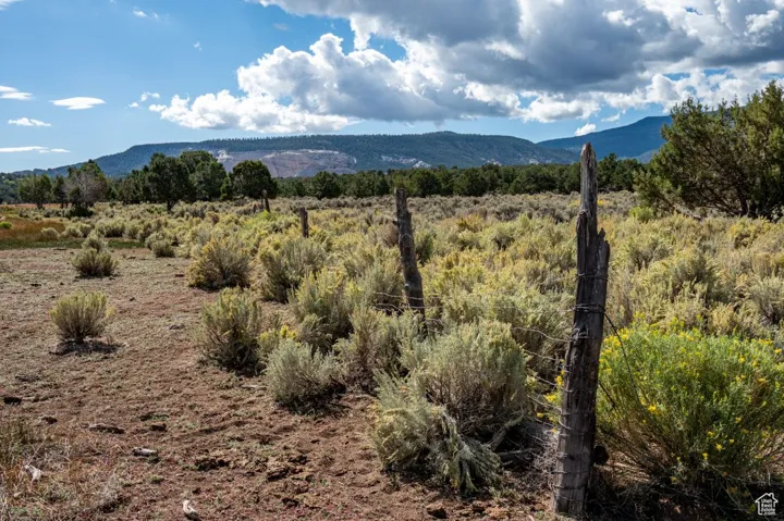 251 W Highway 12 St, Grover, Utah 84773