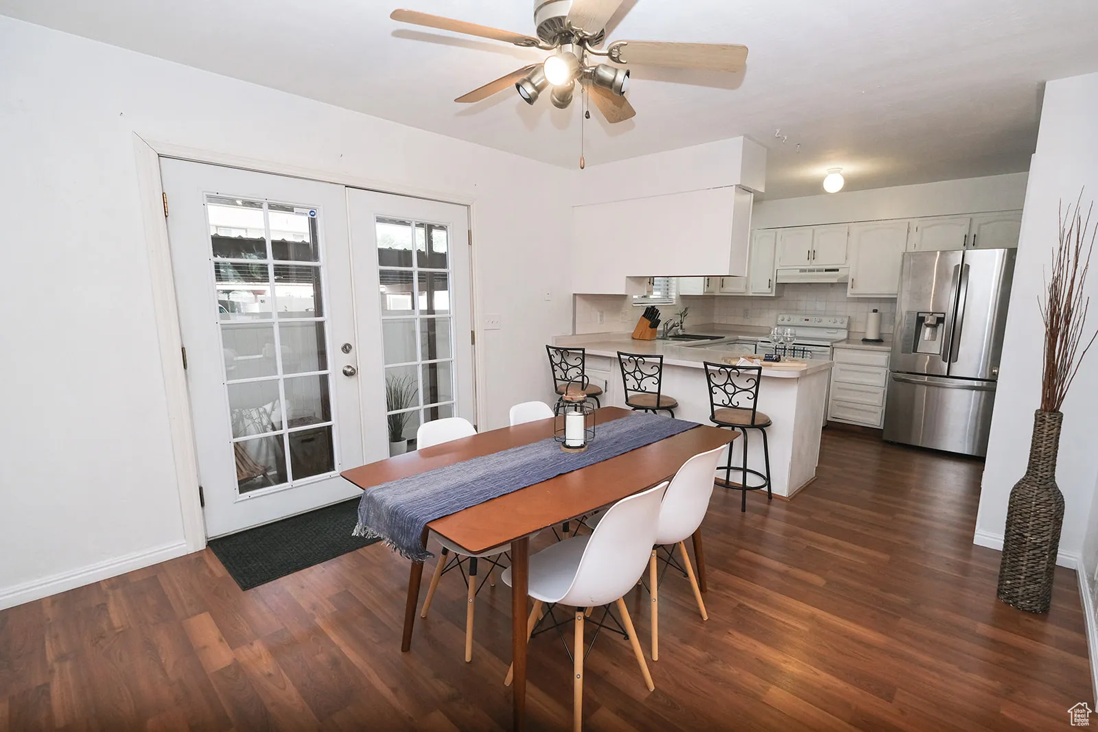 Dining room with French doors.