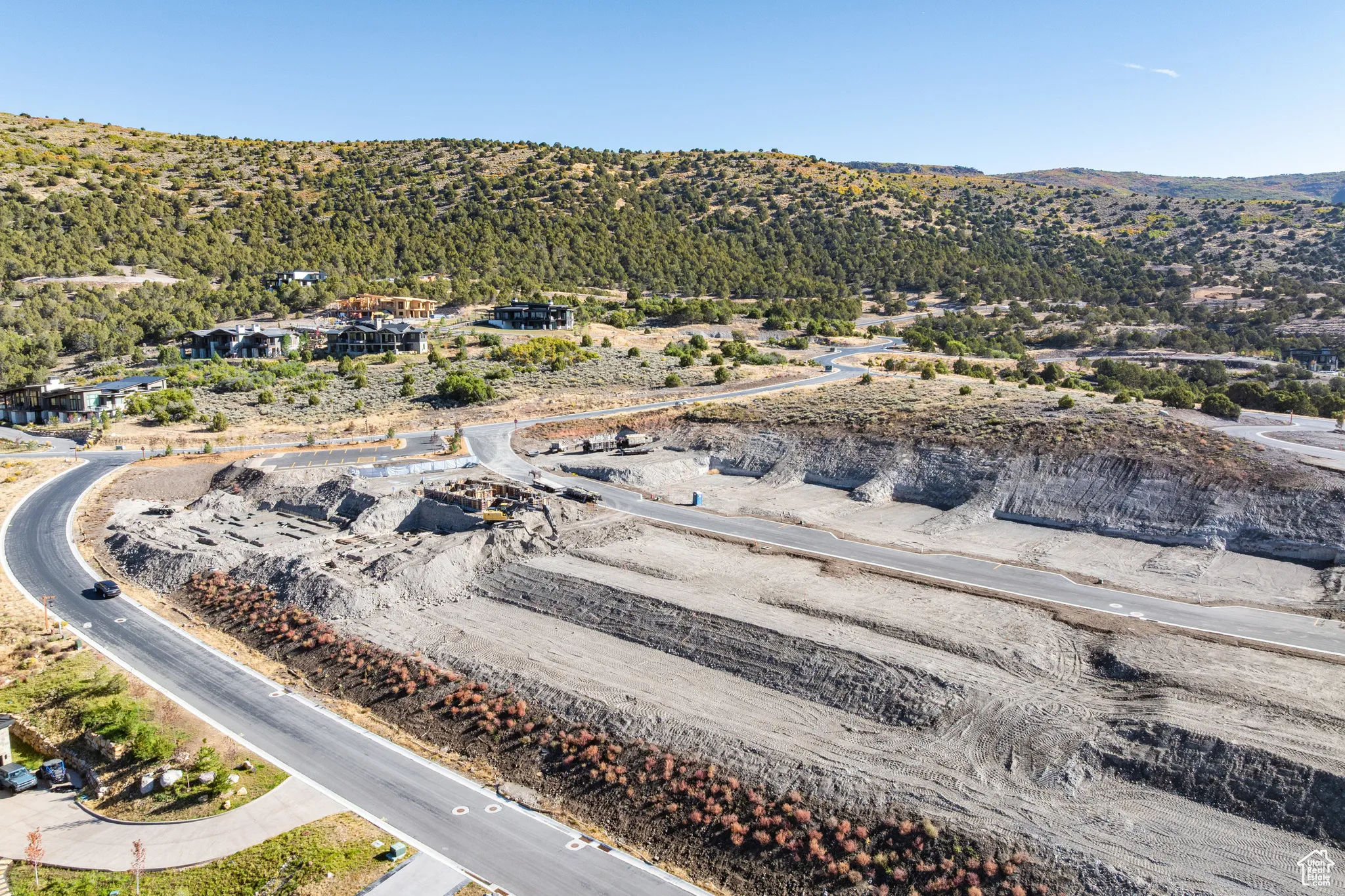 Bird's eye view of a mountain backdrop
