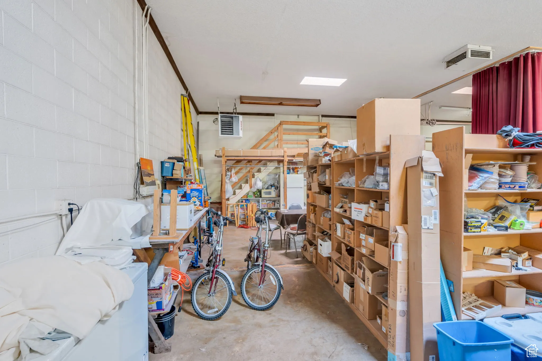 Storage featuring a heating unit