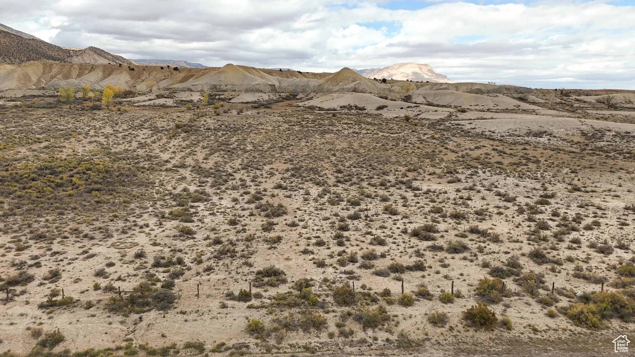 View of mountain background featuring a desert landscape