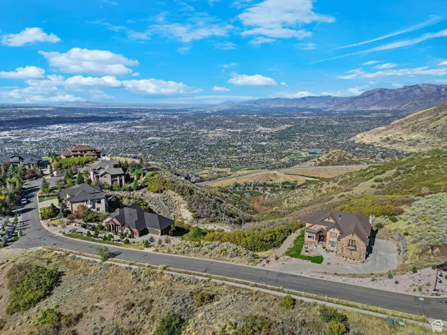 Bird's eye view of a mountainous background