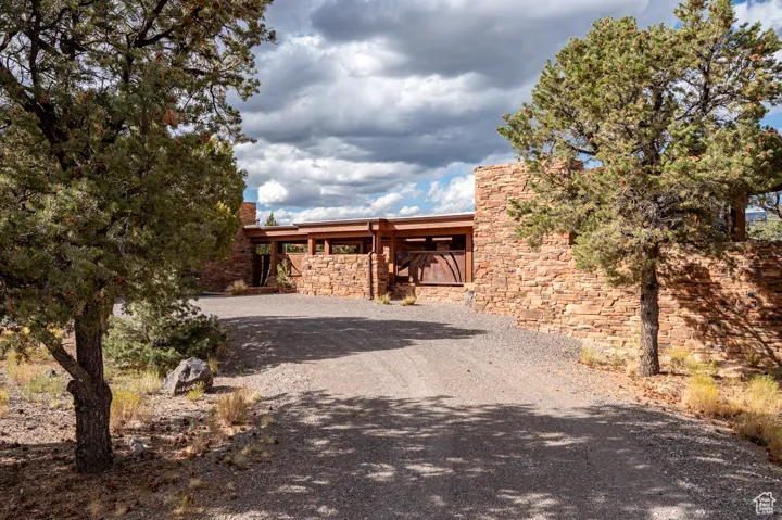 2277 E Broken Branch Dr #28, Boulder, Utah 84716