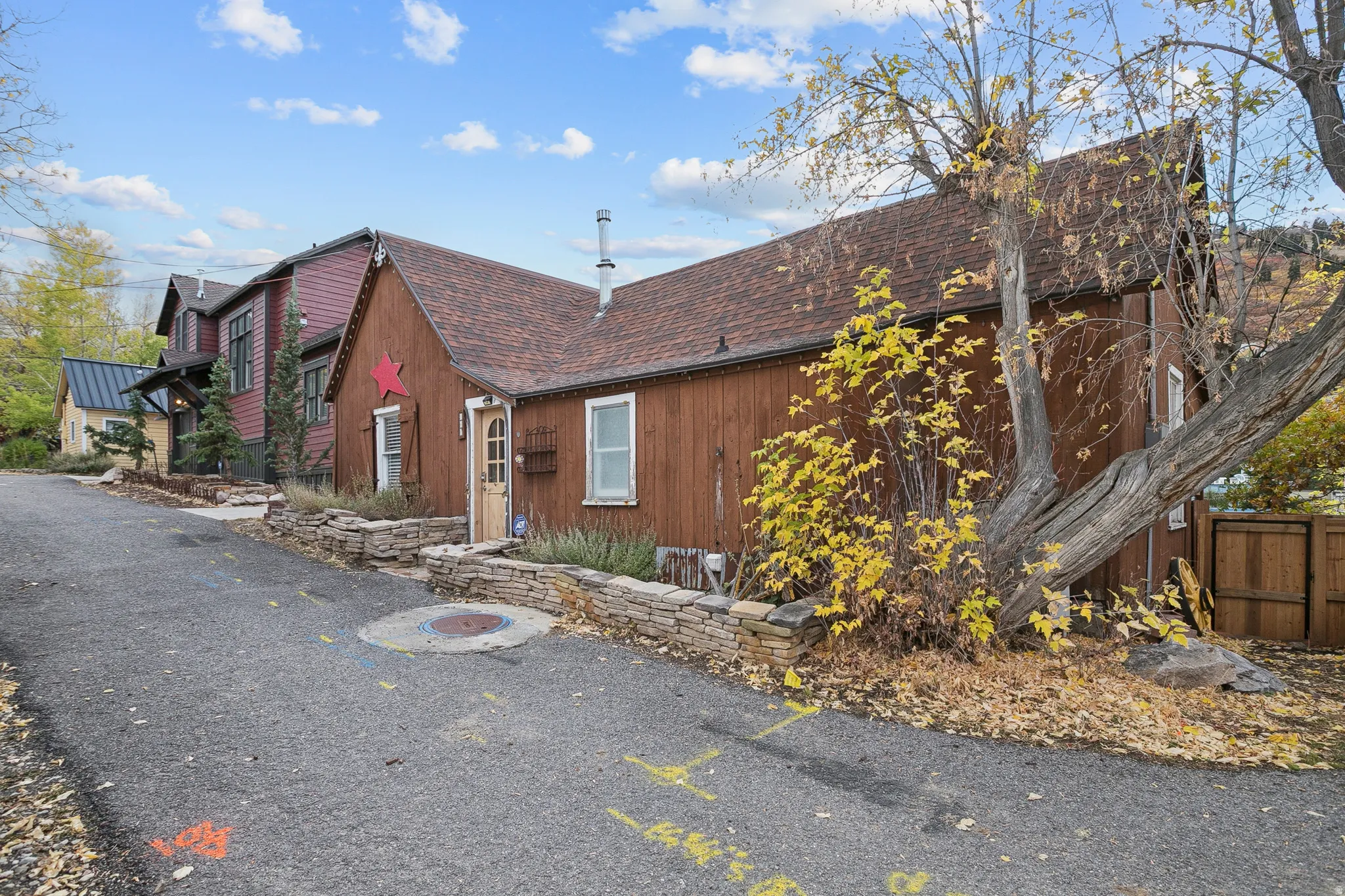 156 and 164 Sandridge