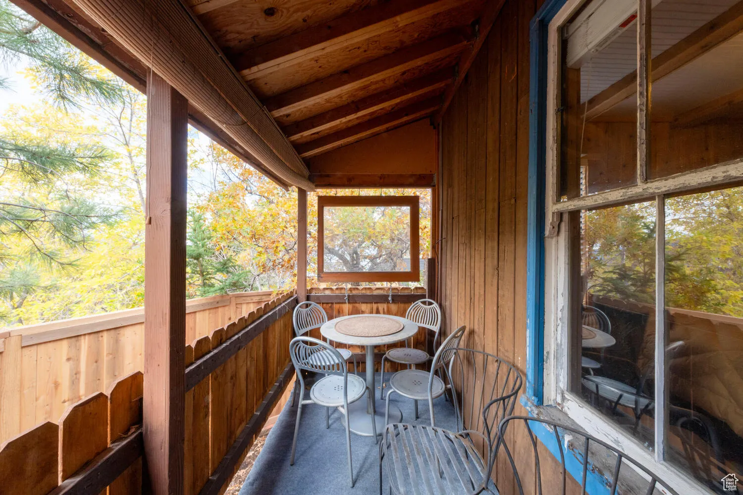 private deck off historic home / ADU 164 Sandridge