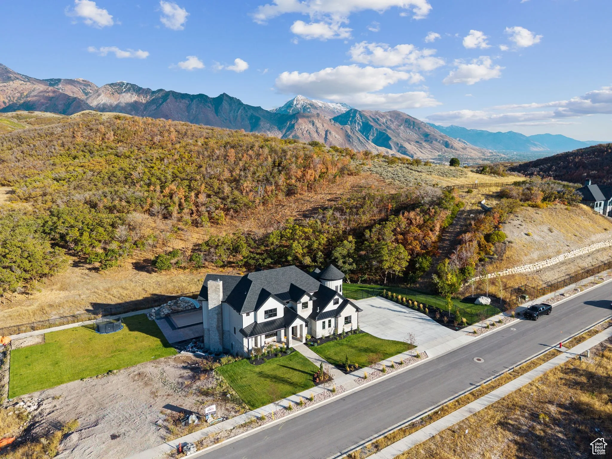 View from above of property featuring a mountain backdrop