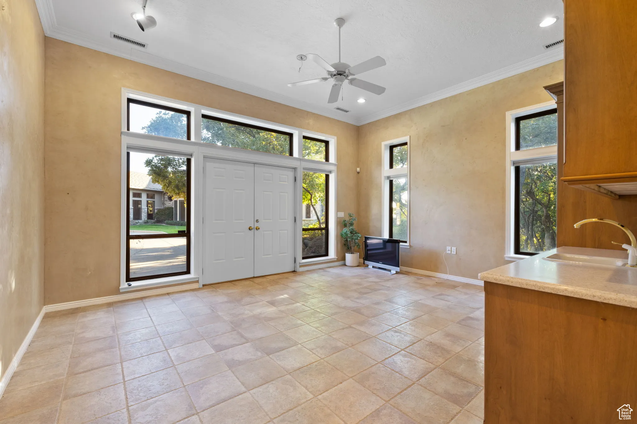 Casita living area