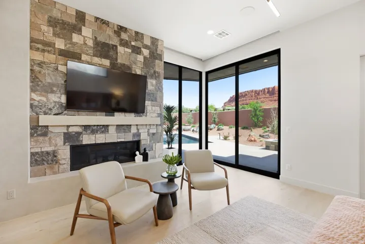 2498 N Lacasa Dr, St. George, Utah 84770