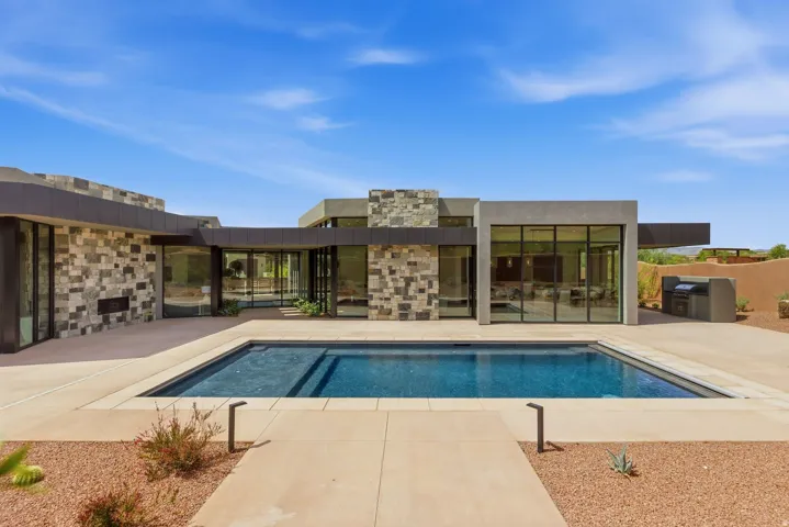 2498 N Lacasa Dr, St. George, Utah 84770