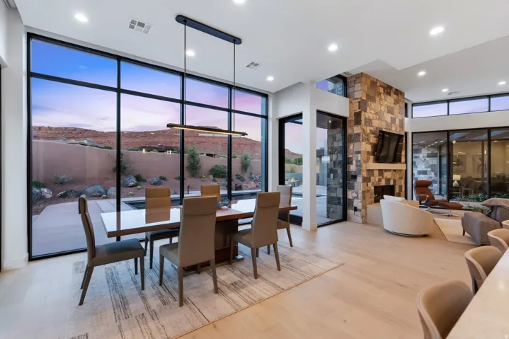 2498 N Lacasa Dr, St. George, Utah 84770