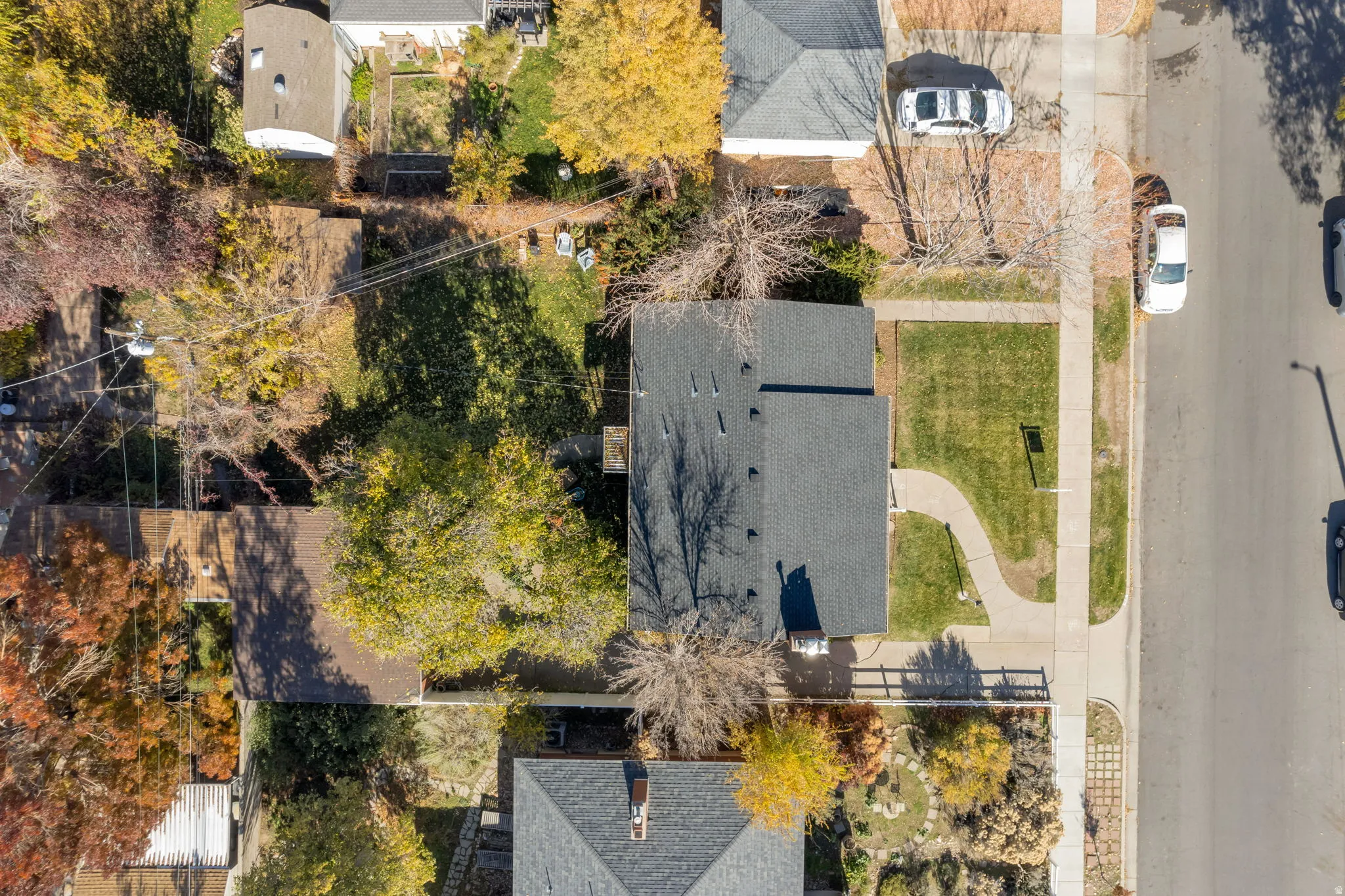 Aerial view of the home directly overhead
