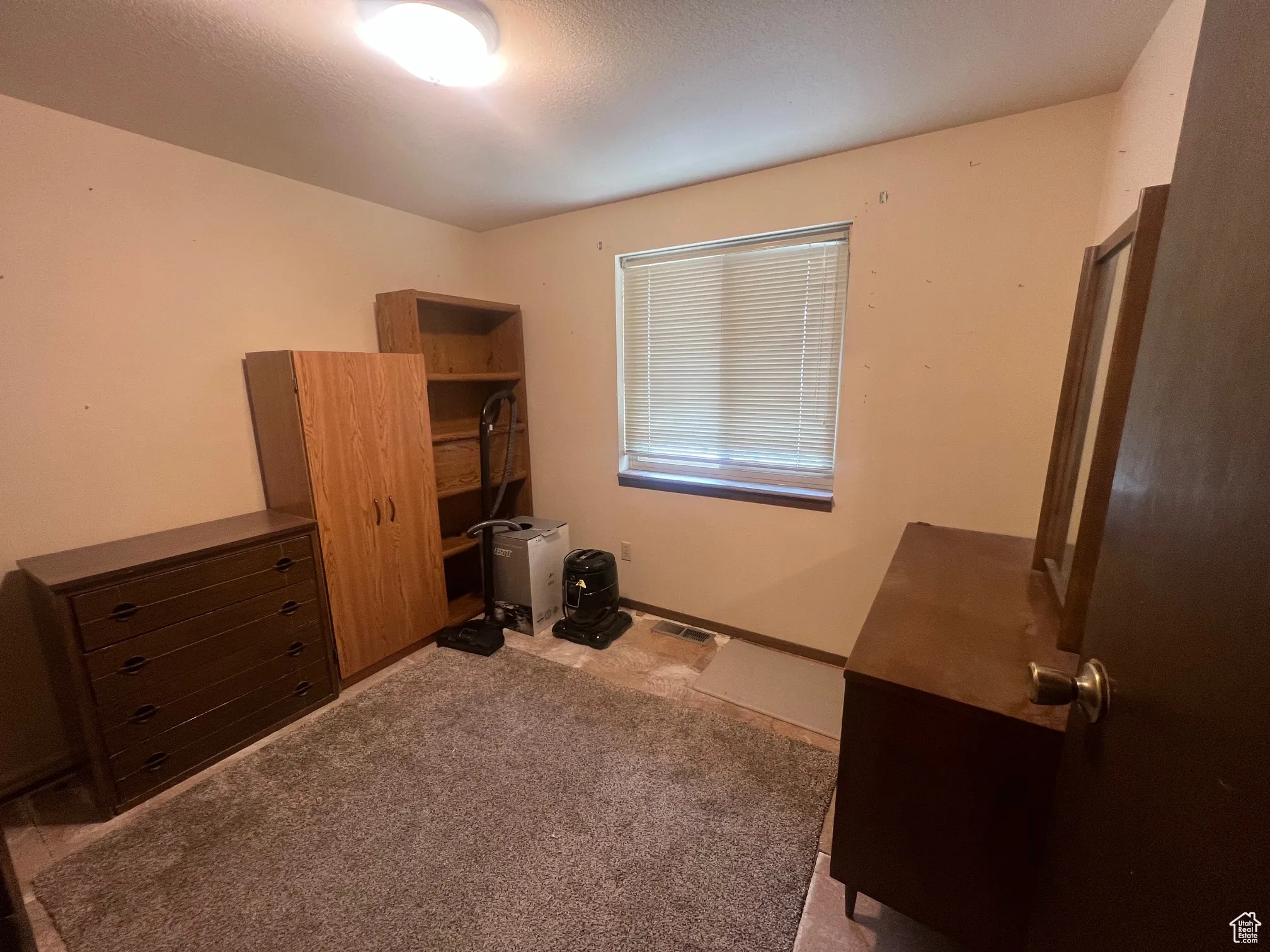 2nd bedroom on the main level