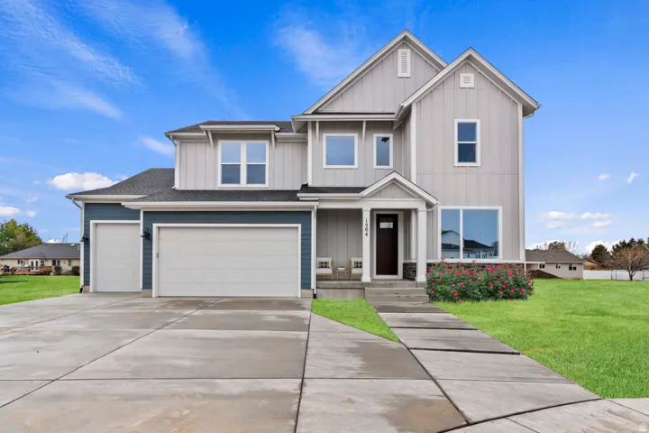 Photo of another home of the same floor plan. Colors and options may vary.