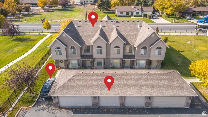 Aerial view of property and surrounding area
