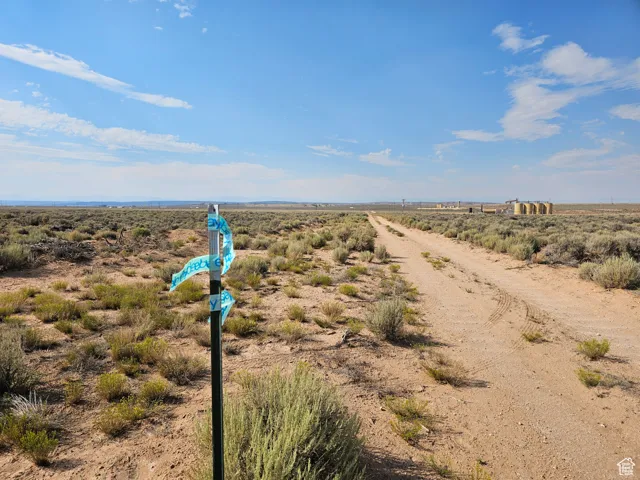 Overview of rural landscape featuring a desert landscape