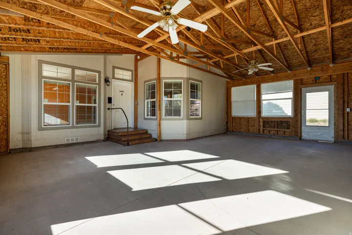 Breezeway between garage and home