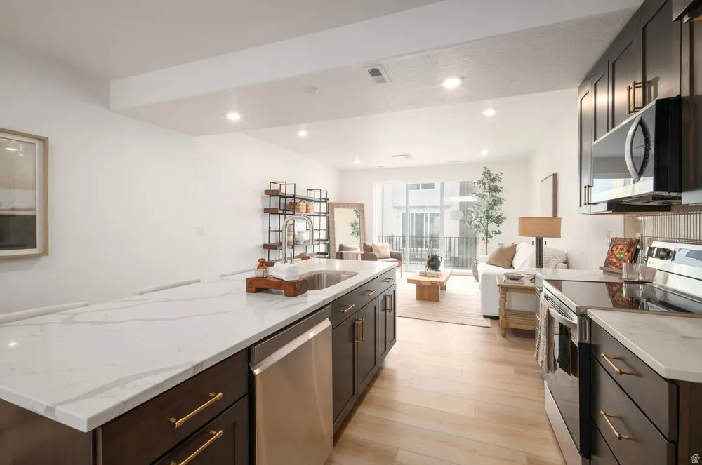 Dinner party, Taco Tuesday, or midnight cookie mission-this kitchen rises to the occasion. *Model