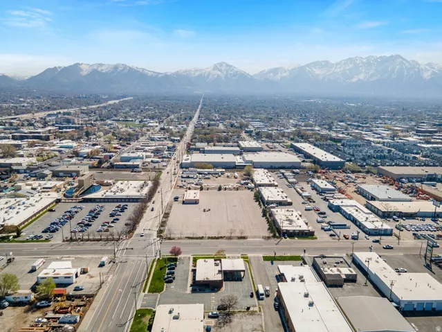 Bird's eye view of a mountain backdrop